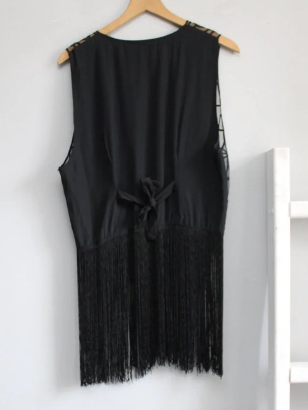 Sam's Fashion Vintage 90s Sheer Swirl Embroidery Fringe Hem Vest Size Large - Picture 2 of 6